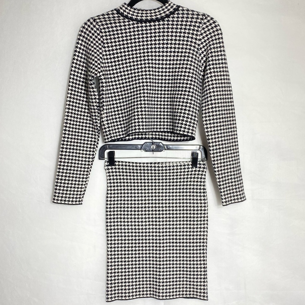 Fashion nova two-piece skirt knit set new tags hounds to design size small
